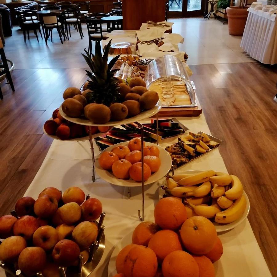 Hotel & Penzion Grand Matej Banská Štiavnica Extérieur photo