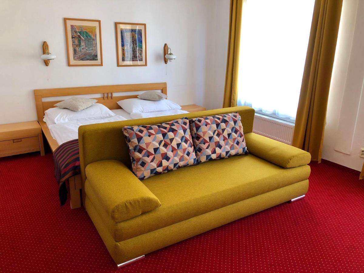 Hotel & Penzion Grand Matej Banská Štiavnica Extérieur photo