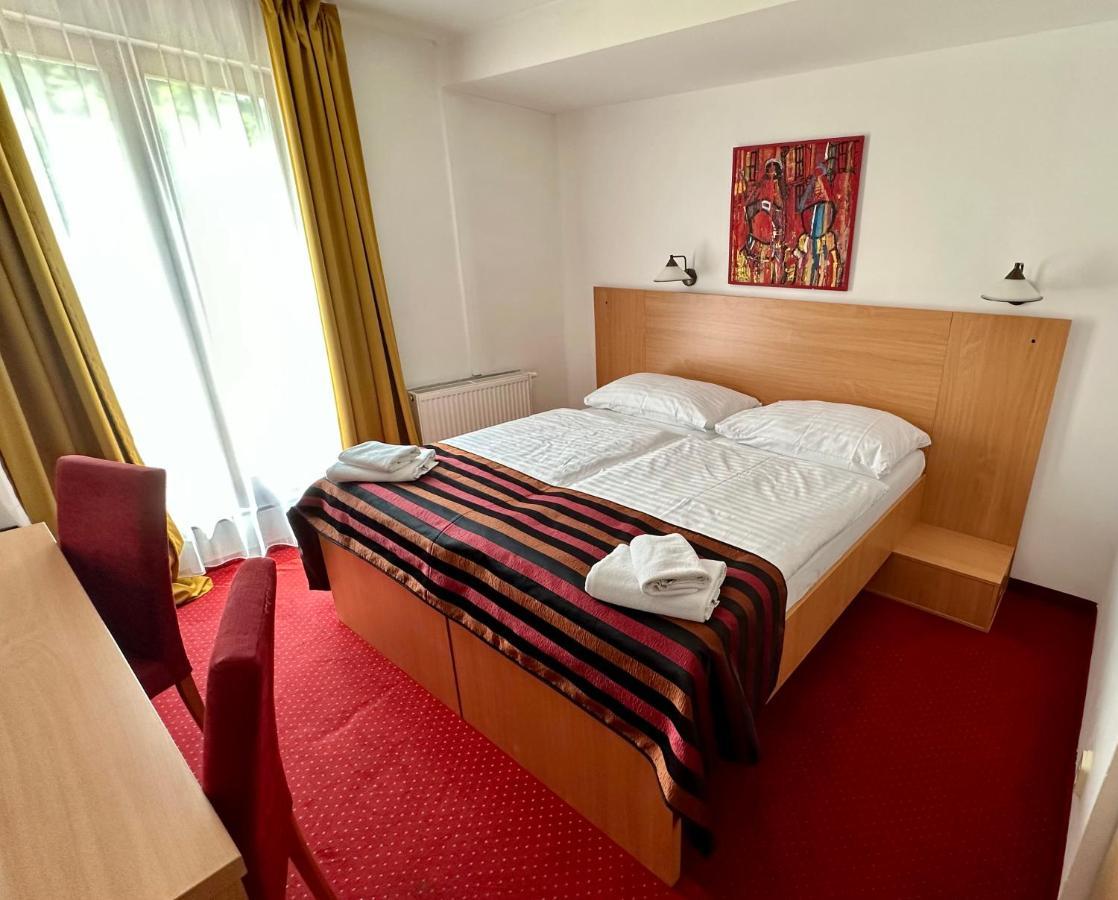 Hotel & Penzion Grand Matej Banská Štiavnica Extérieur photo