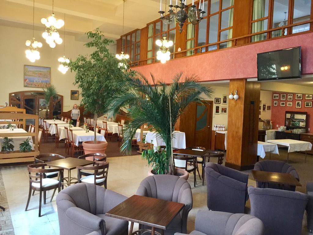 Hotel & Penzion Grand Matej Banská Štiavnica Extérieur photo