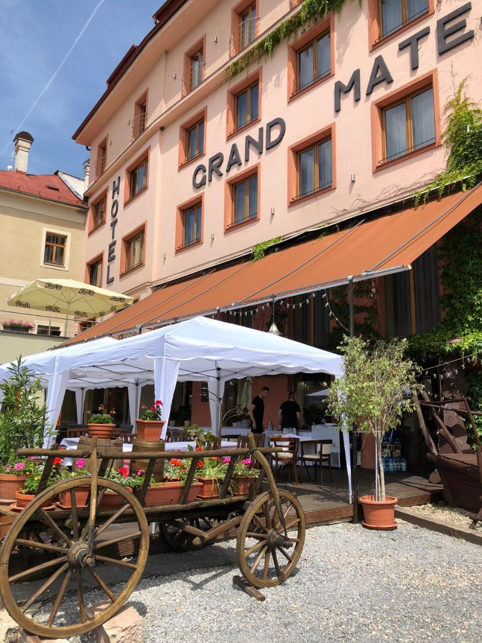 Hotel & Penzion Grand Matej Banská Štiavnica Extérieur photo